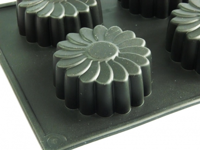 6 cell Daisy Silicone Cake Baking Mould - also popular for soap making