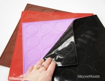 *RED* - The Revolutionary Double Sided Macaron Mat